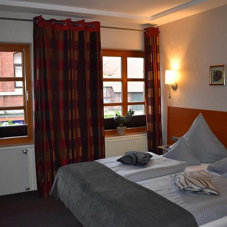 Hotel Neue Stuben Вольфсбург Экстерьер фото